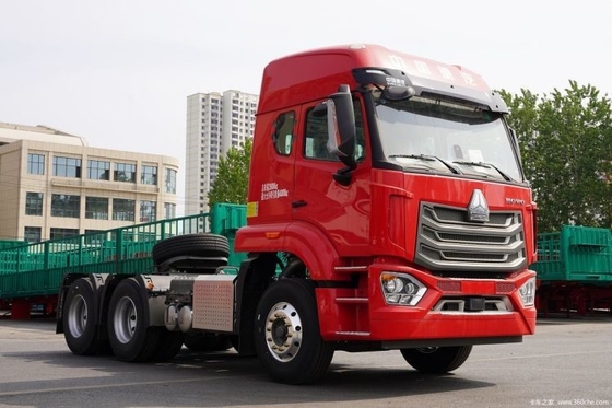 Tracteur d'occasion pour véhicules lourds HOWO NX 6X4 d'une capacité de réservoir de carburant ≥ 600 L et fenêtres automatiques