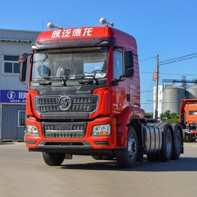 Tracteur Shacman Delong M3000S avec une capacité de réservoir de carburant de 500 à 600 litres et 351-450 chevaux