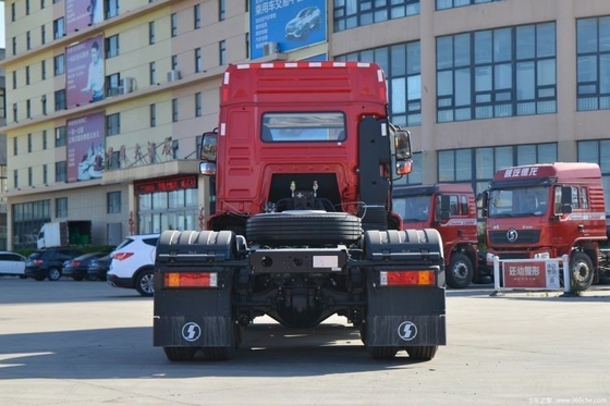 Tracteur Shacman Delong M3000S avec une capacité de réservoir de carburant de 500 à 600 litres et 351-450 chevaux
