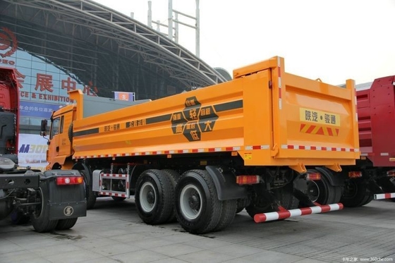 Professionnel à moteur diesel chaud de seconde main Shacman Delong M3000 336 HP 8X4 7,4 M camions à ordures