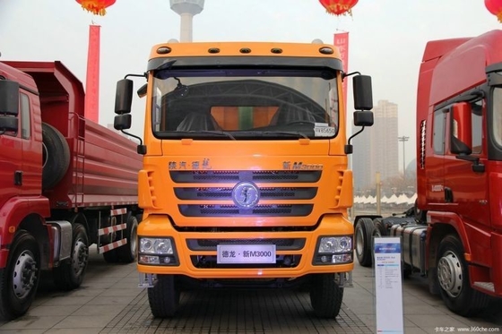 Professionnel à moteur diesel chaud de seconde main Shacman Delong M3000 336 HP 8X4 7,4 M camions à ordures