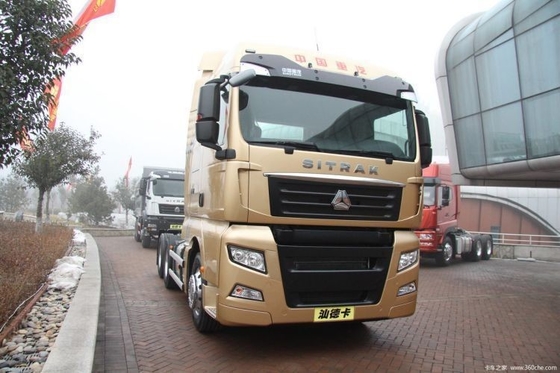 6 cylindres SinoTRUK SITRAK C7H 540HP 6x2R camion tracteur avec boîte de vitesses ZF16S2531TOTO