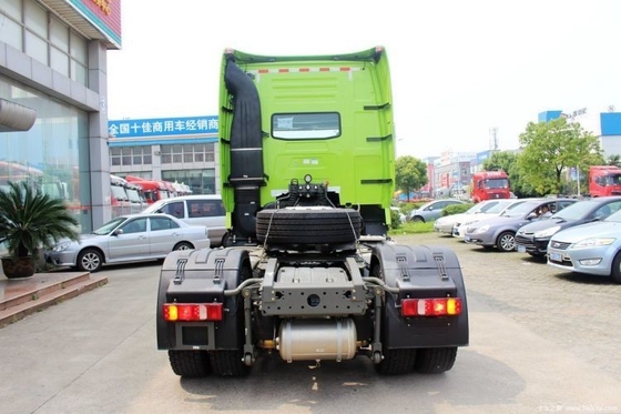 440 chevaux 4X2 Sinotruk HOWO T7H Tracteur avec 2 passagers et capacité moteur 8L