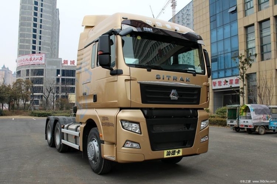 Le couple maximal est de 2000-2500 Nm SinoTRUK SITRAK C7H Camion lourd 540HP 6x2R Camions tracteurs
