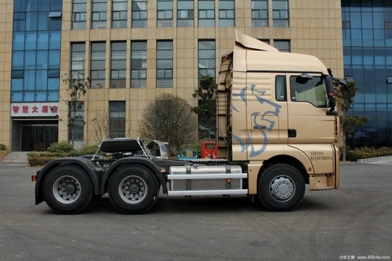 Le couple maximal est de 2000-2500 Nm SinoTRUK SITRAK C7H Camion lourd 540HP 6x2R Camions tracteurs