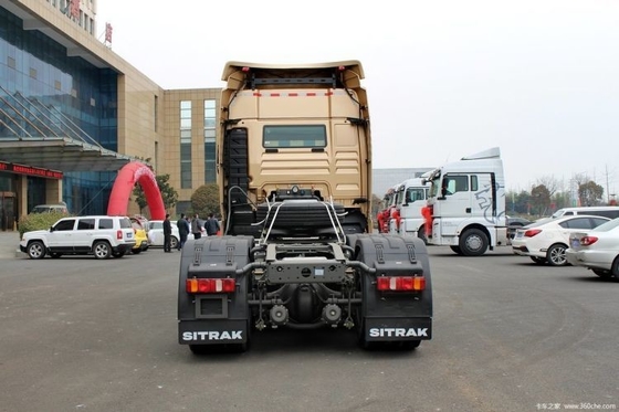 Le couple maximal est de 2000-2500 Nm SinoTRUK SITRAK C7H Camion lourd 540HP 6x2R Camions tracteurs